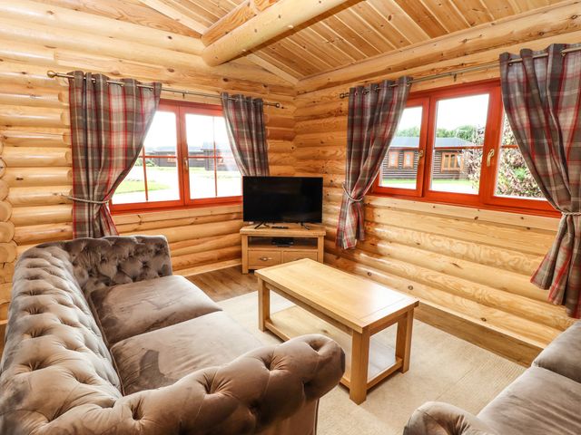 Oak Lodge - 1075256 - photo 4