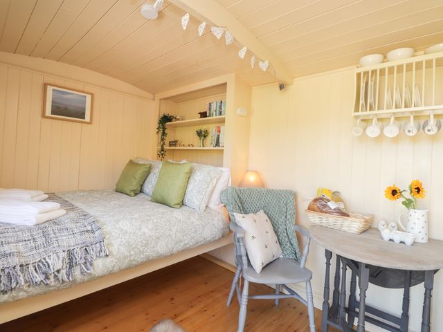 The Shepherds Hut at Marley - 1075279 - photo 4