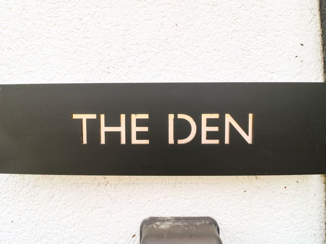 The Den, Bank Top Farm - 1075755 - photo 4
