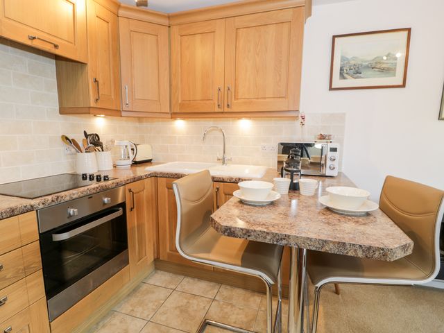 48A South Snowdon Wharf - 1076101 - photo 5