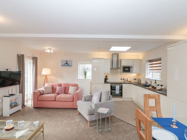 Weydale Avenue - 1076990 - photo 5