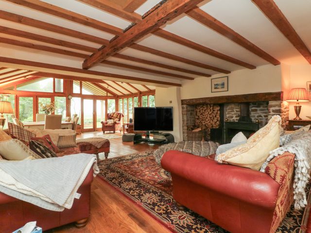 South Honeycroft Thatch - 1077280 - photo 4