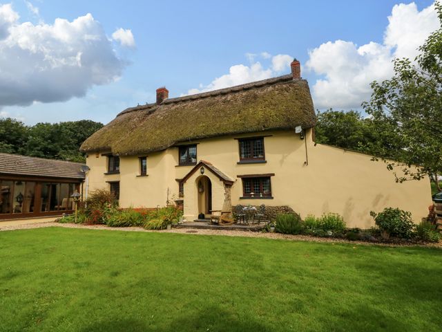 South Honeycroft Thatch - 1077280 - photo 1 