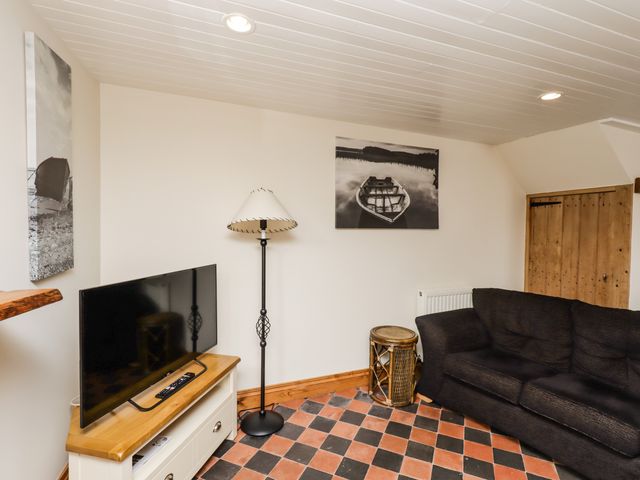 2 Burnside Place - 1077932 - photo 2