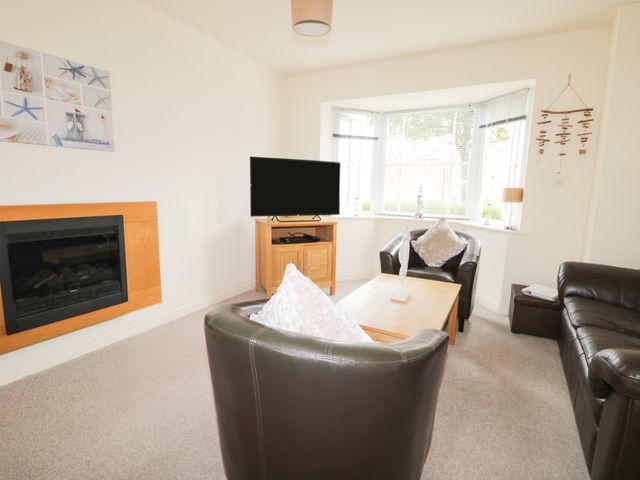 2 Perran Court - 1078259 - photo 4