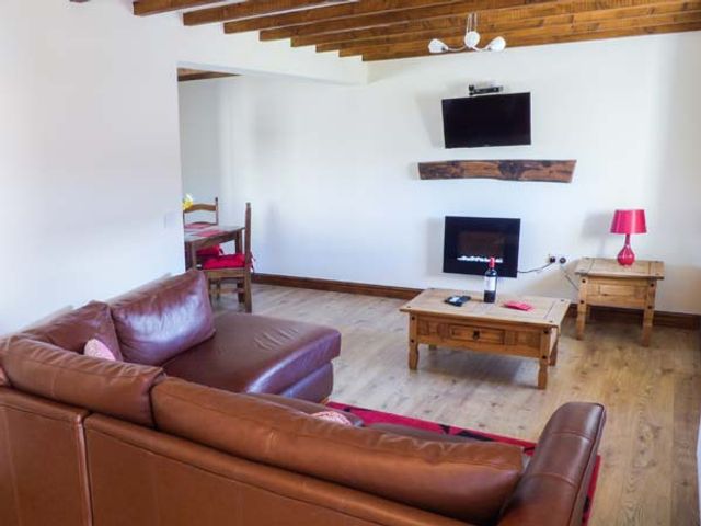 Bwthyn Y Wennol - 10785 - photo 3