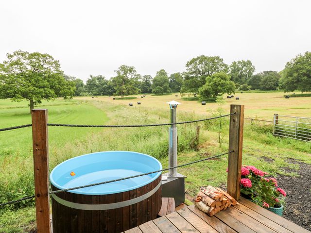 The Lazy Mare by The Water - 1079029 - photo 3