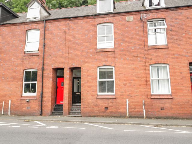 4 Tanyrallt Terrace - 1079552 - photo 2
