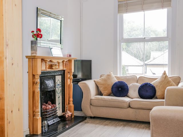4 Tanyrallt Terrace - 1079552 - photo 4