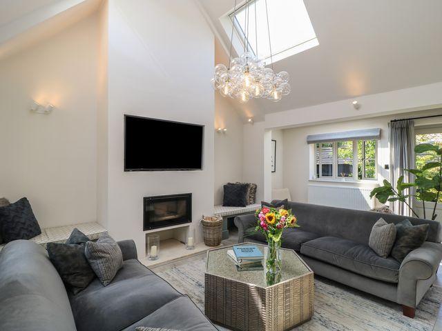 12 Manor Farm Close - 1079812 - photo 4