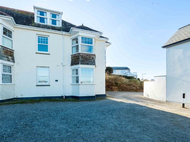 Pinewood Flat 5 - 1080455 - photo 2