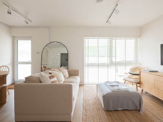 Westward 8 - 1080681 - photo 3