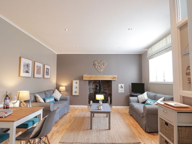18b New Street - 1081863 - photo 3