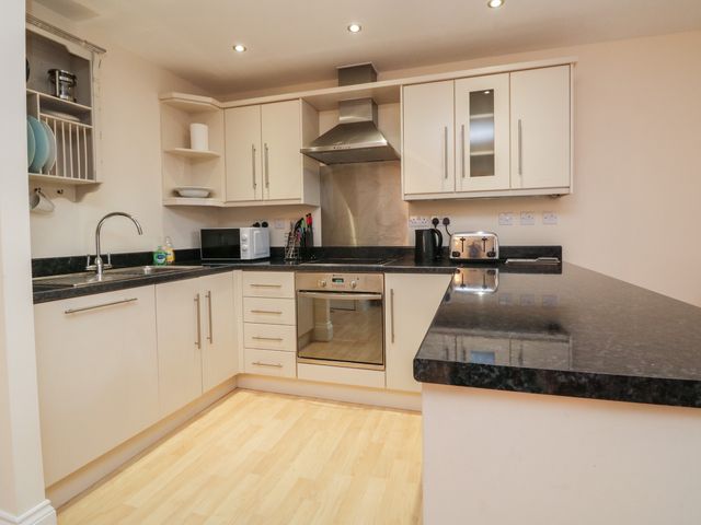 1 Tregonwell Court - 1082857 - photo 5