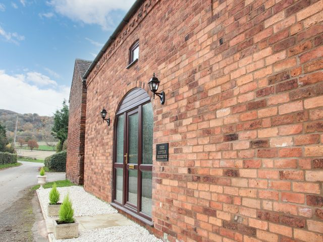 The Little Beehive - 1082976 - photo 3