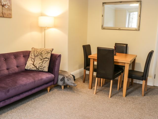 St Hilda's Corner House - 1083443 - photo 4