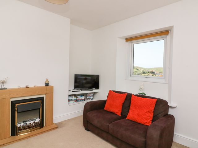 Thornlea View - 1084530 - photo 3
