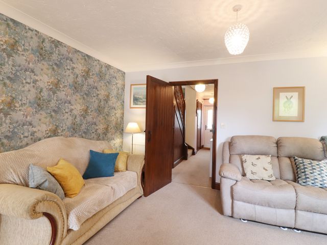 1 The Gardens - 1084997 - photo 2