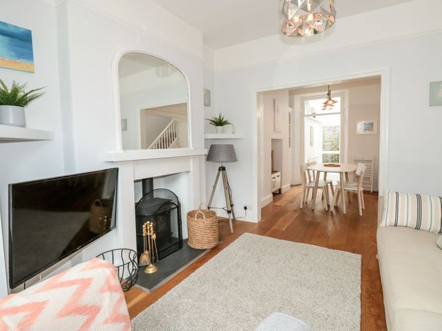 Bay Tree Cottage, Dartmouth - 1085808 - photo 3