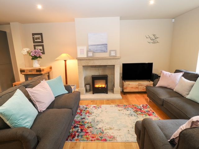 1 Stansfield Mews - 1086133 - photo 3