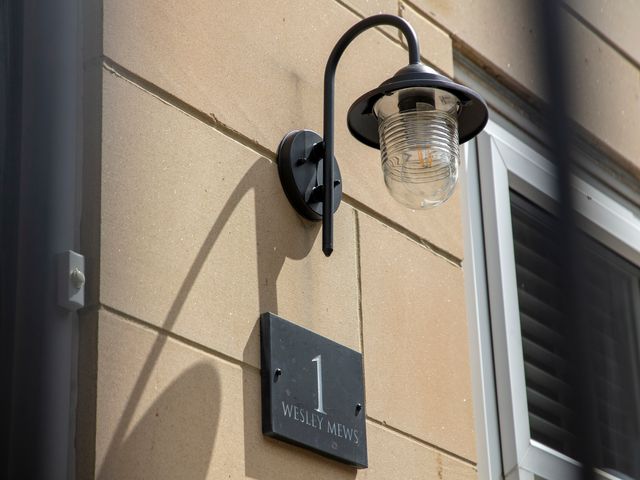 1 Wesley Mews - 1086727 - photo 4