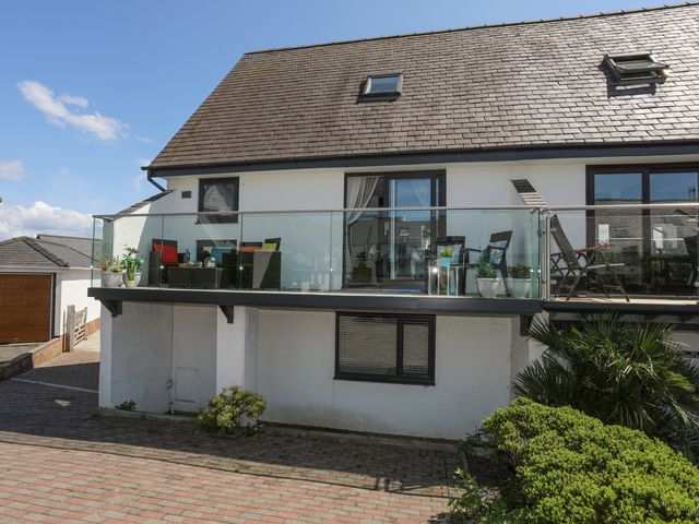 Bywyd Da (232 Cae Du) - 1086868 - photo 2