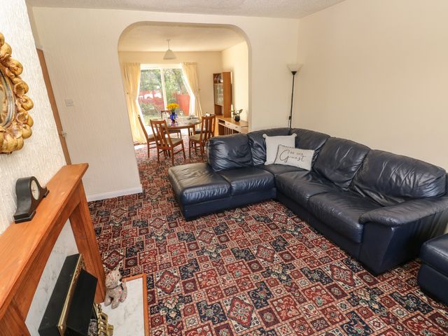 13 Lyndhurst Avenue - 1088143 - photo 4