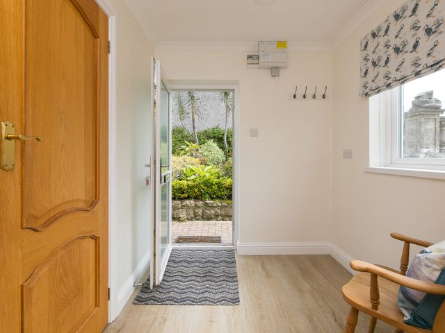 Broadlands - 1088345 - photo 5