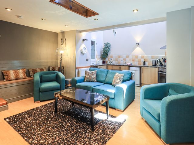 2 The Old Coach House - 1089480 - photo 3