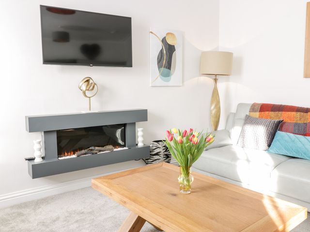 2 Abbey Row - 1089523 - photo 4