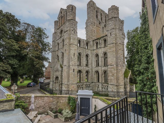 2 Abbey Row - 1089523 - photo 3
