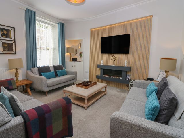 2 Abbey Row - 1089523 - photo 4