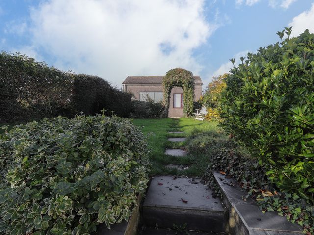 Hillcrest - 1089543 - photo 3