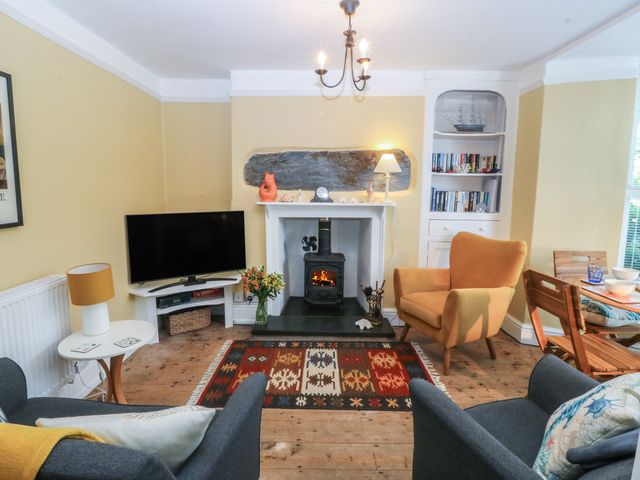 Maenllwyd - 1091843 - photo 3