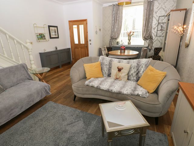 5 Pontardulais Road - 1091900 - photo 4