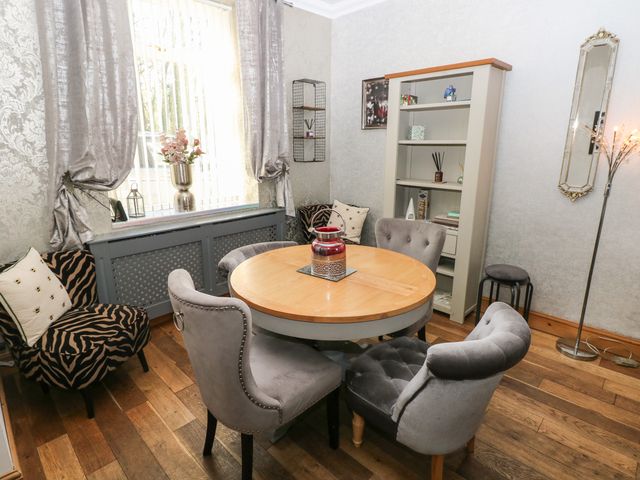 5 Pontardulais Road - 1091900 - photo 5