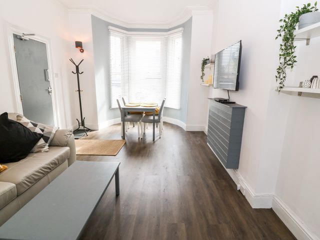 Rothlea (Flat 1) - 1092431 - photo 3