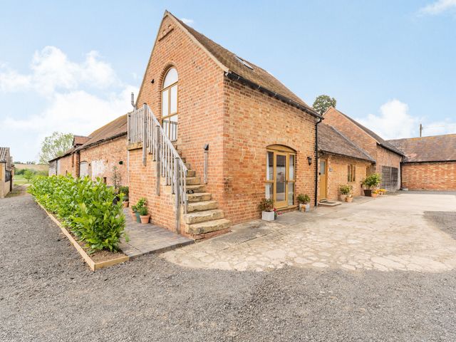 The Granary at Lane End Farm - 1093705 - photo 2
