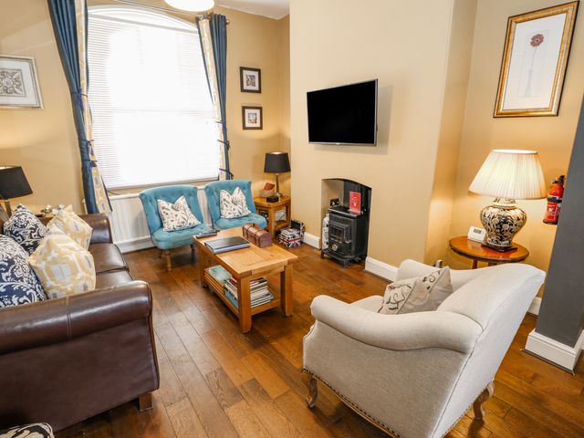 The Townhouse - 1093907 - photo 3