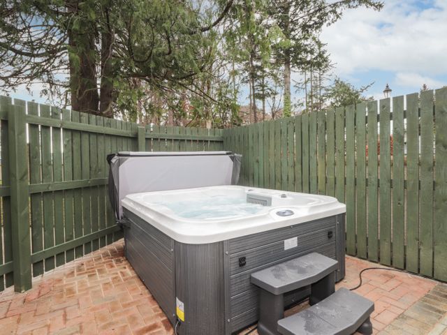 1 The Coach House - 1095361 - photo 3