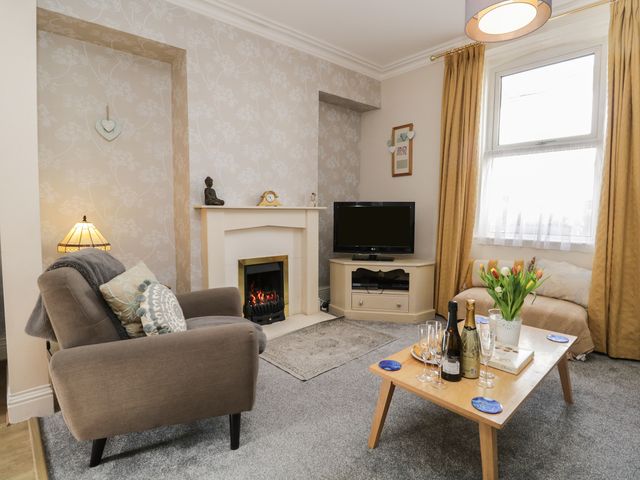 Bank House - 1095829 - photo 2