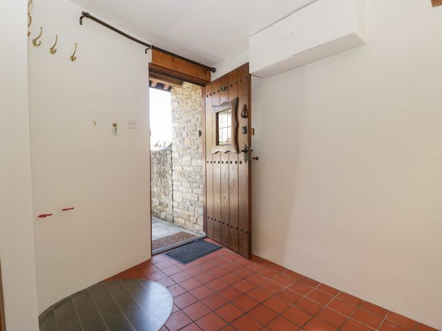 Wesley House - 1096003 - photo 2