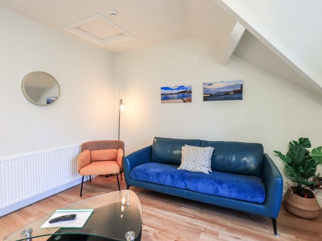 Windermere Crescent - 1096471 - photo 2