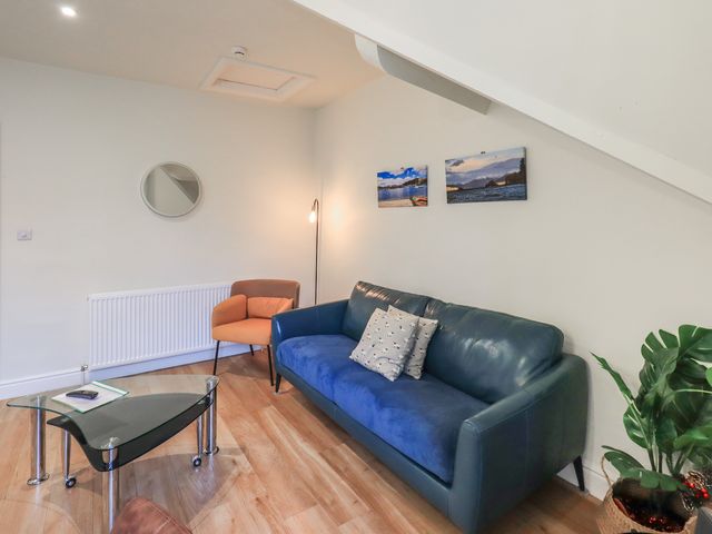Windermere Crescent - 1096471 - photo 3