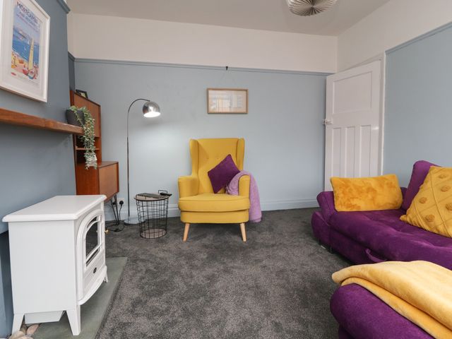 6A Elms Road - 1097724 - photo 4