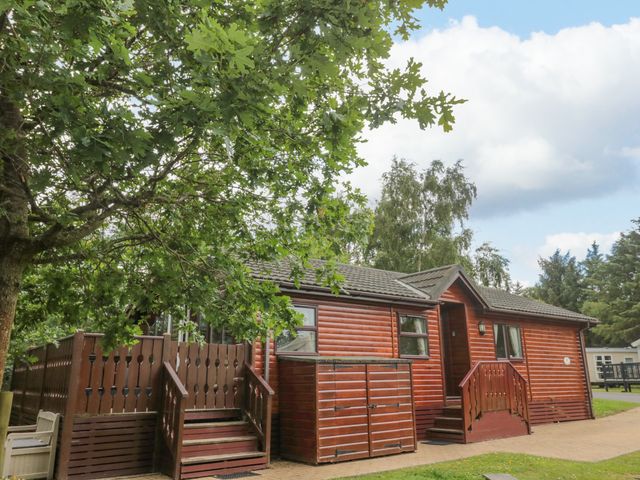 4 The Oaks - 1098067 - photo 2