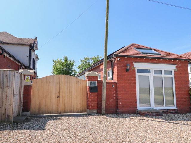 The Coach House - 1098218 - photo 2