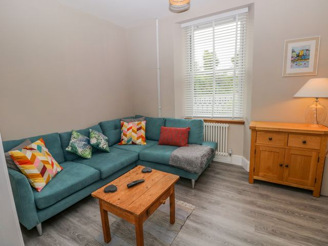 54 Pencoed Road - 1099513 - photo 3