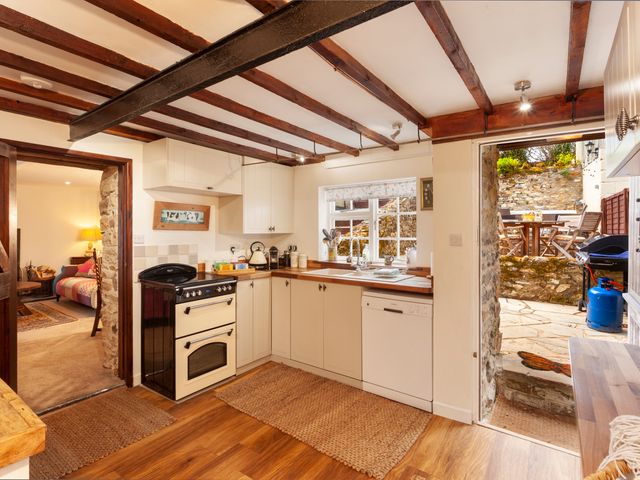 Southcott Farm Cottage - 1100019 - photo 4