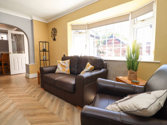 The Mews Cottage - 1100231 - photo 2